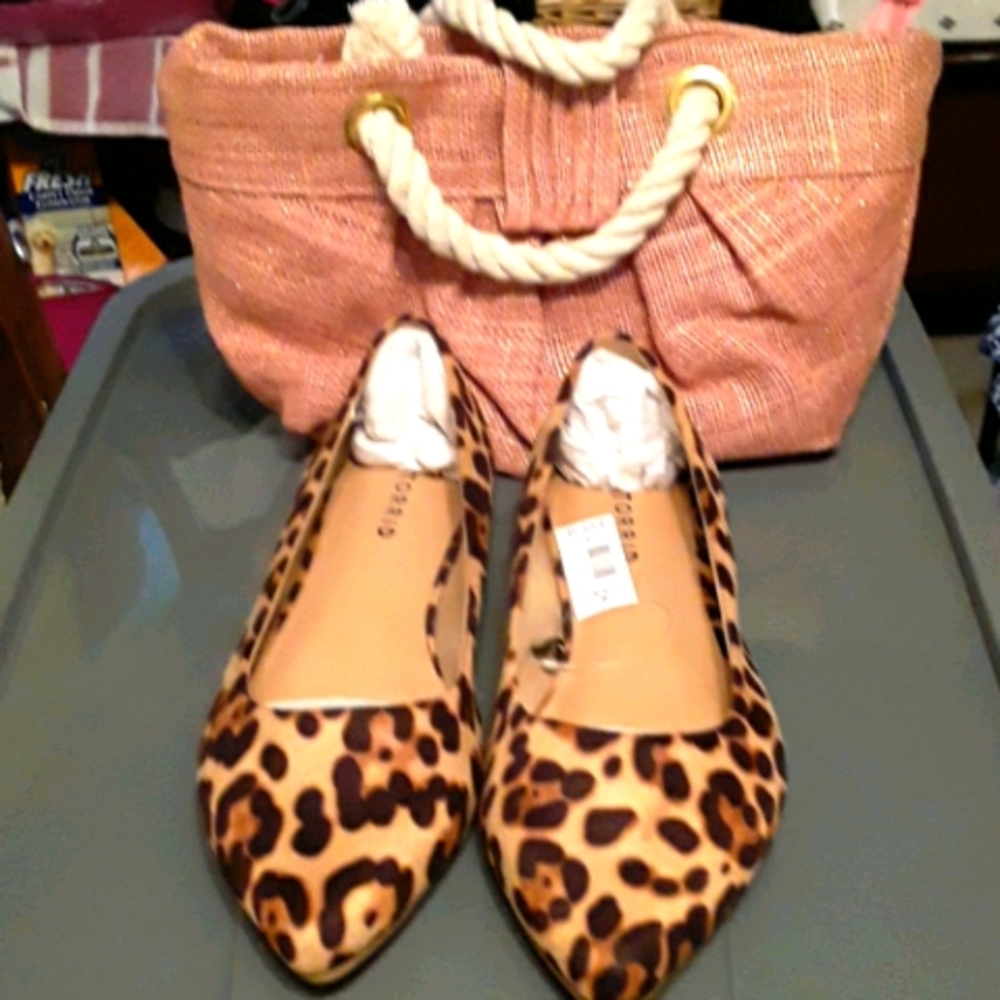 Torrid Sz 9 Animal Print Flats